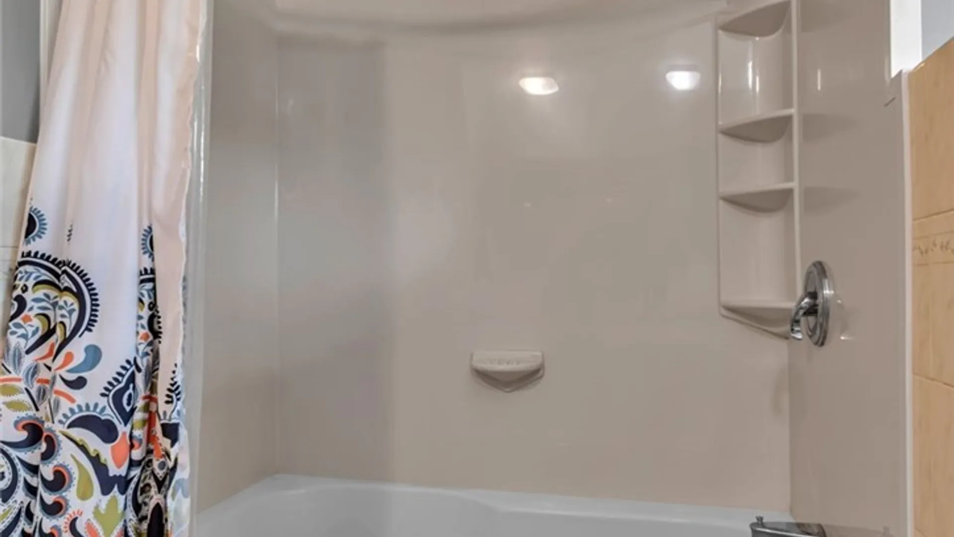 Property at 15 Willow Drive, West Seneca, NY 14224 36