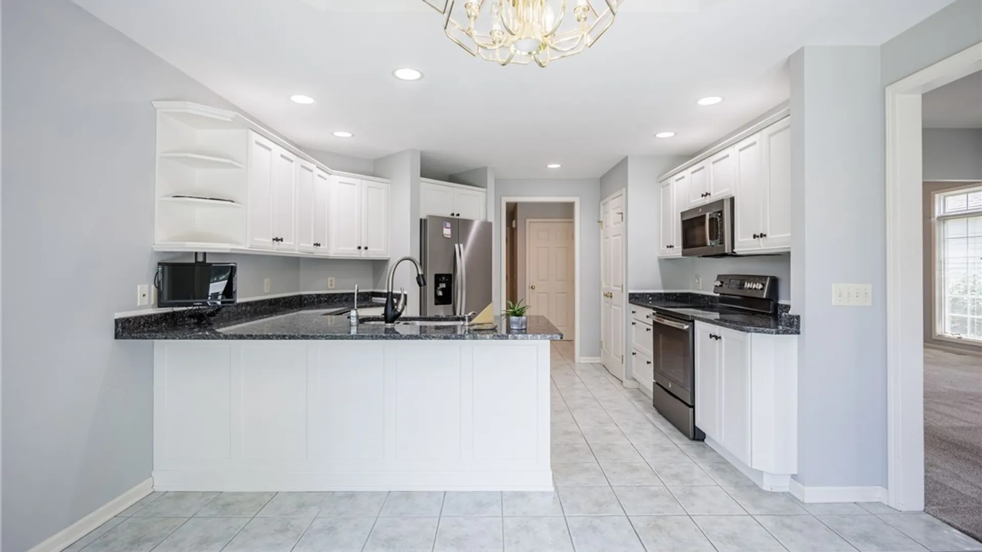 Property at 107 Cuddy Court, Webster, NY 14580 17