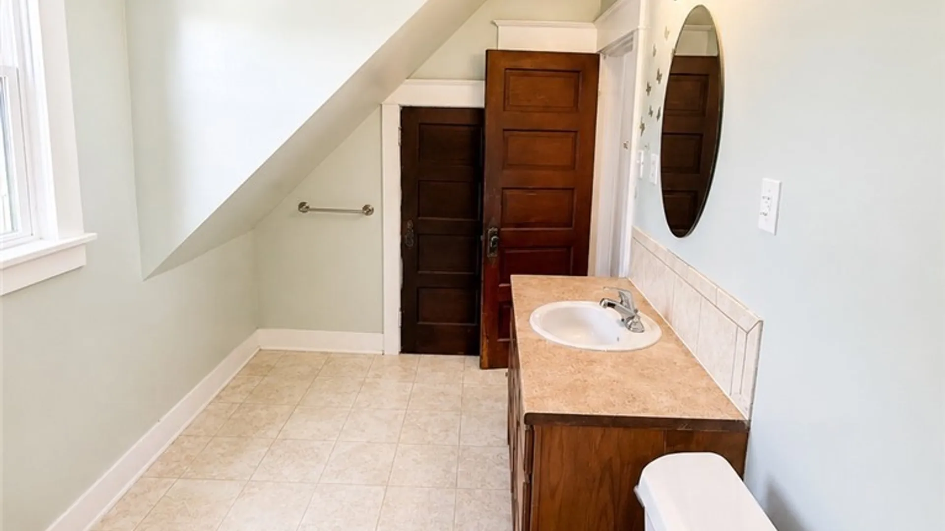 Property at 85 Klas Avenue, West Seneca, NY 14224 6