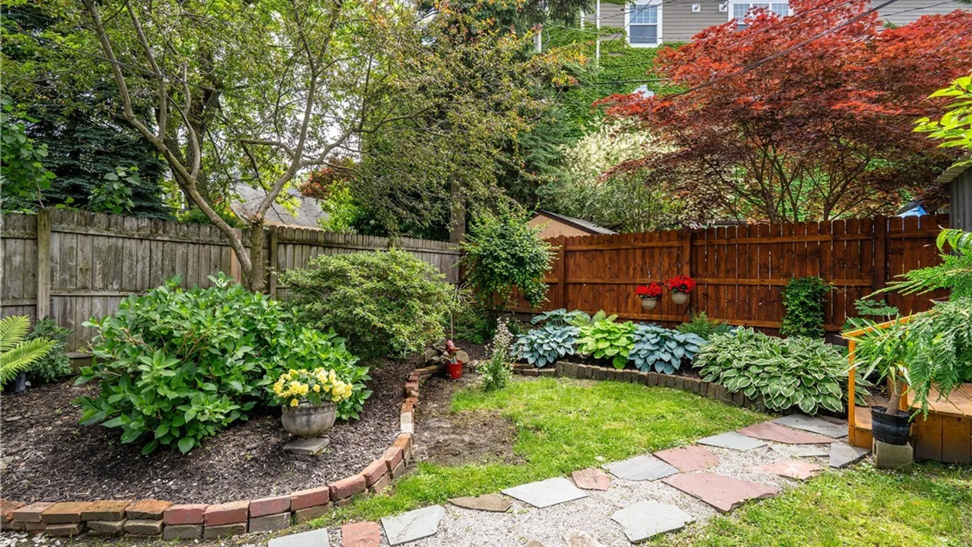 Property at 380 Summer Street, Buffalo, NY 14213 34