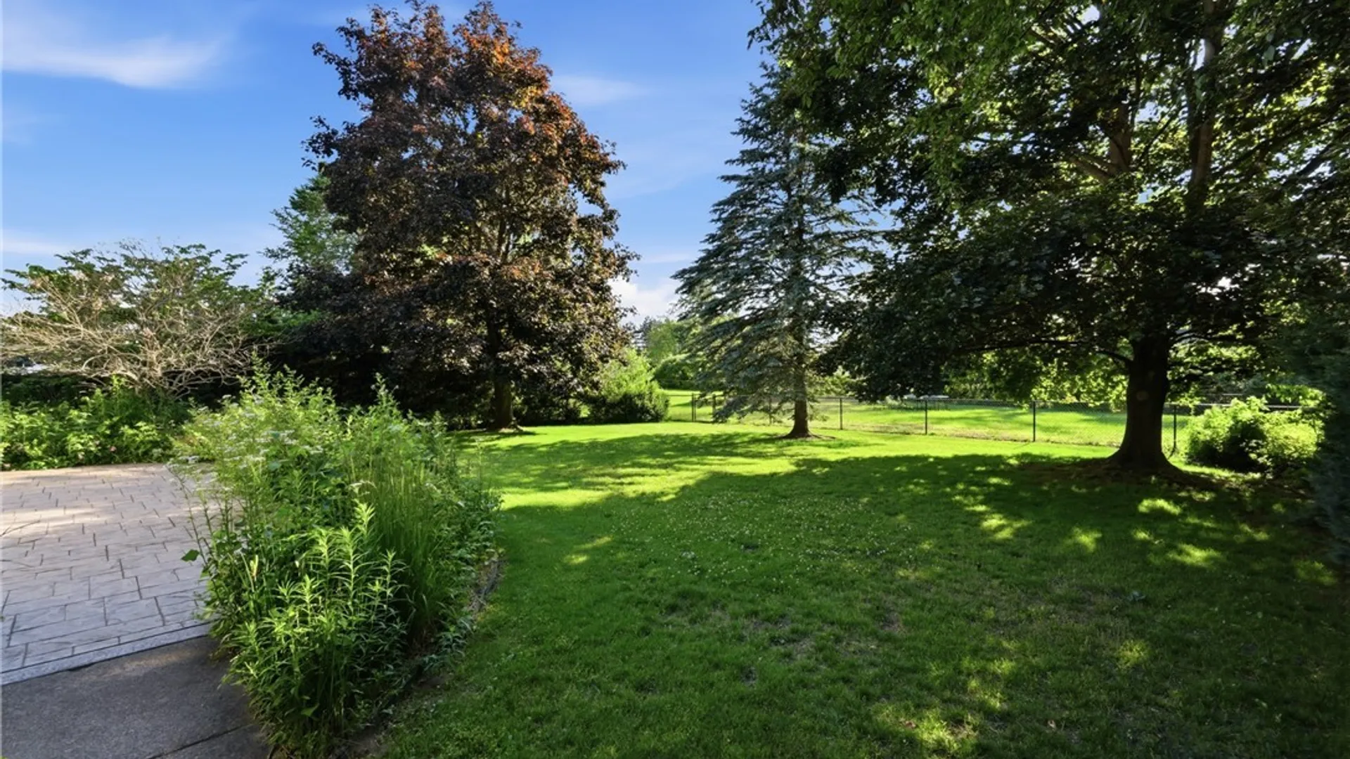 Property at 8 Sable Run, Amherst, NY 14051 33