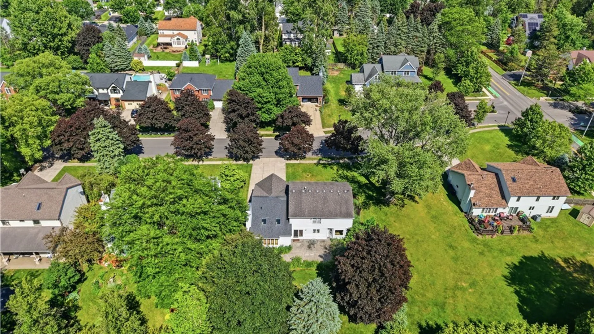 Property at 8 Sable Run, Amherst, NY 14051 40