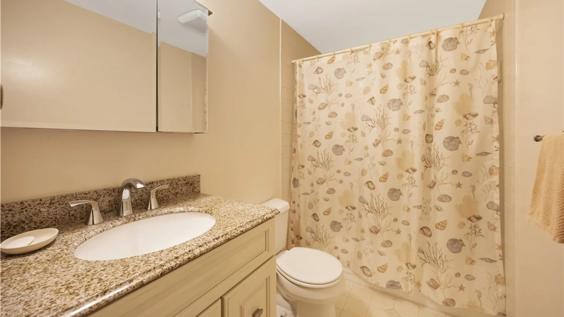 Property at 104 Roundmill Lane, Manlius, NY 13116 17