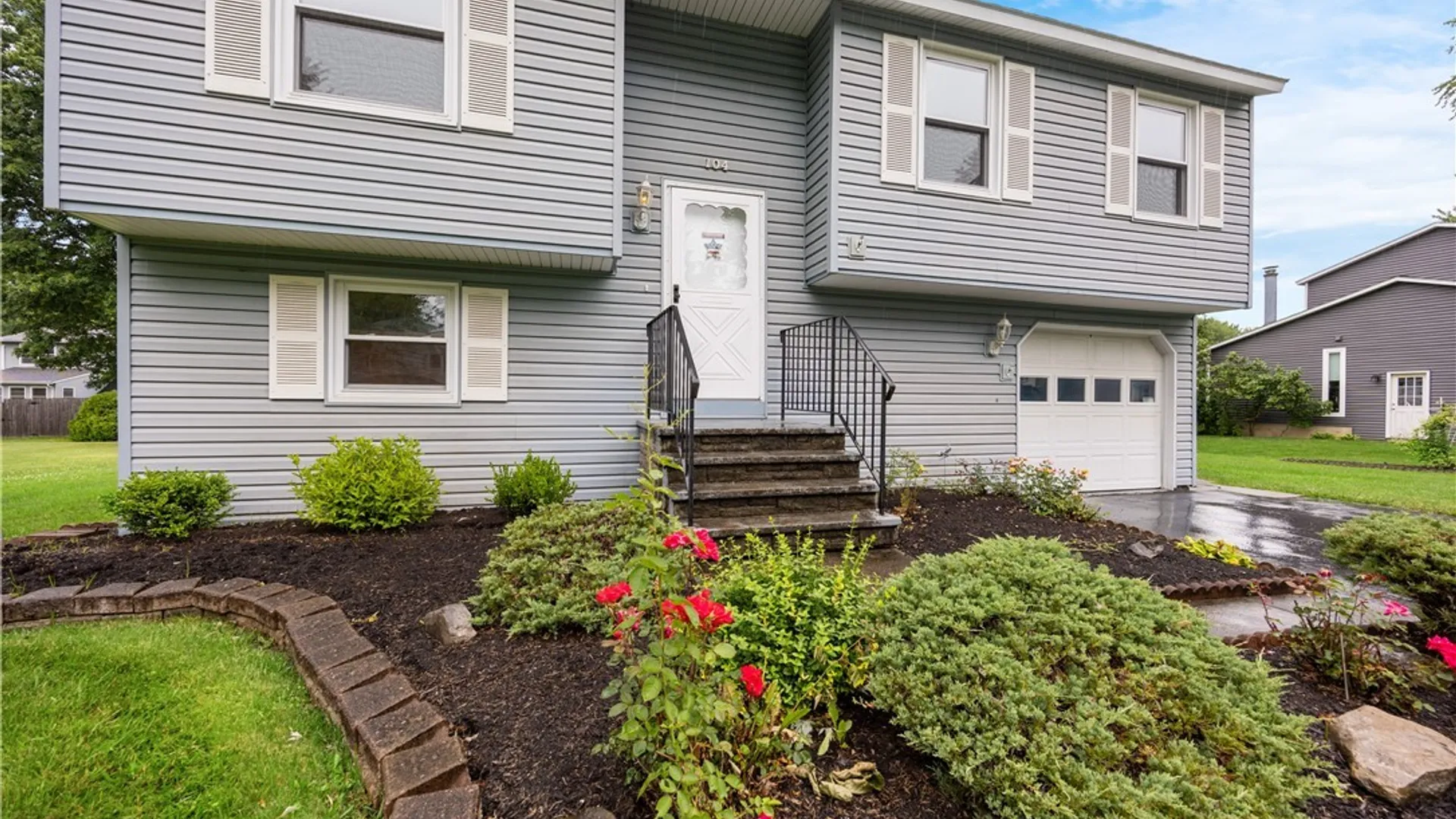 Property at 104 Roundmill Lane, Manlius, NY 13116 2