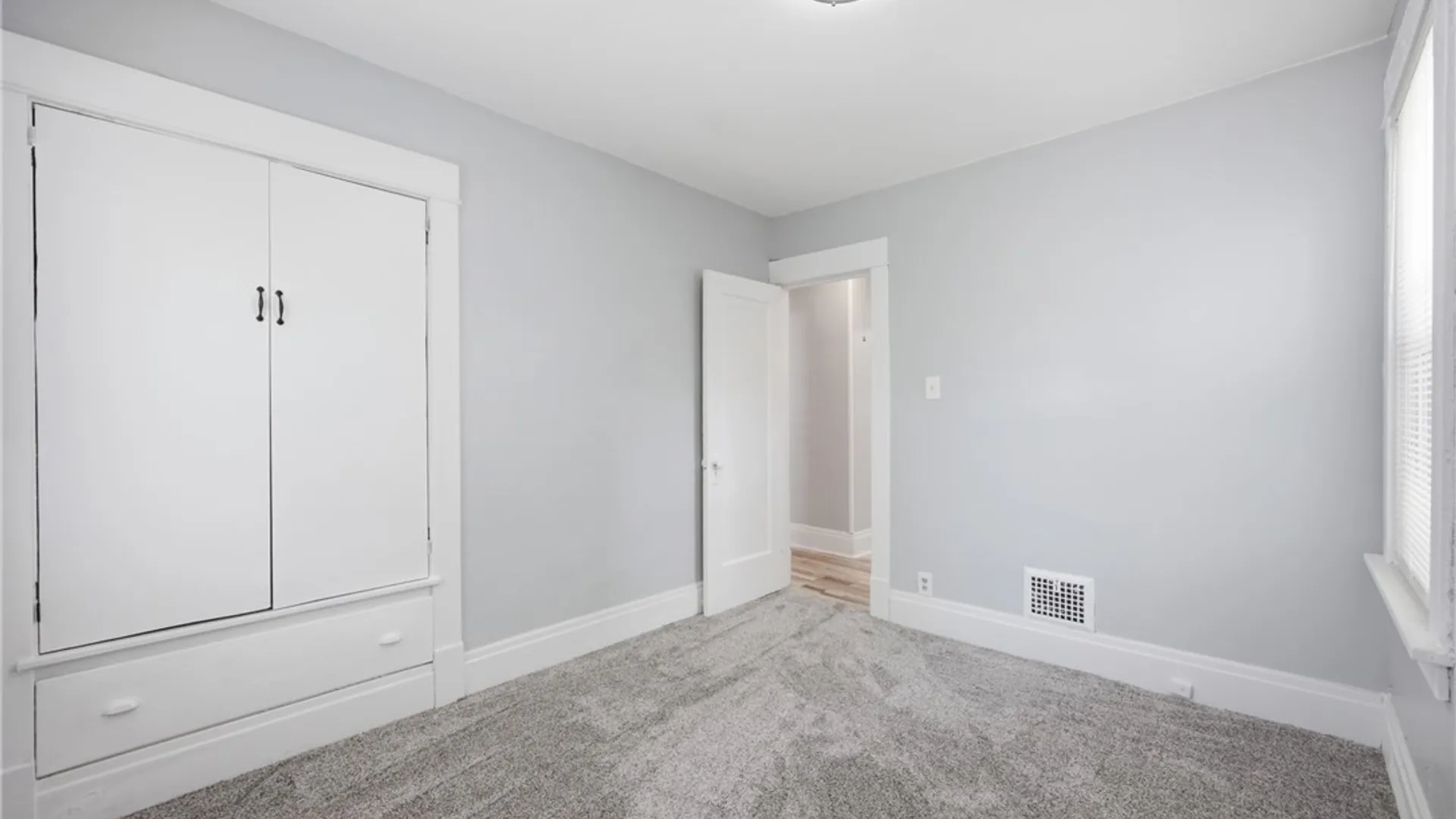 Property at 216 Sanders Road, Buffalo, NY 14216 17