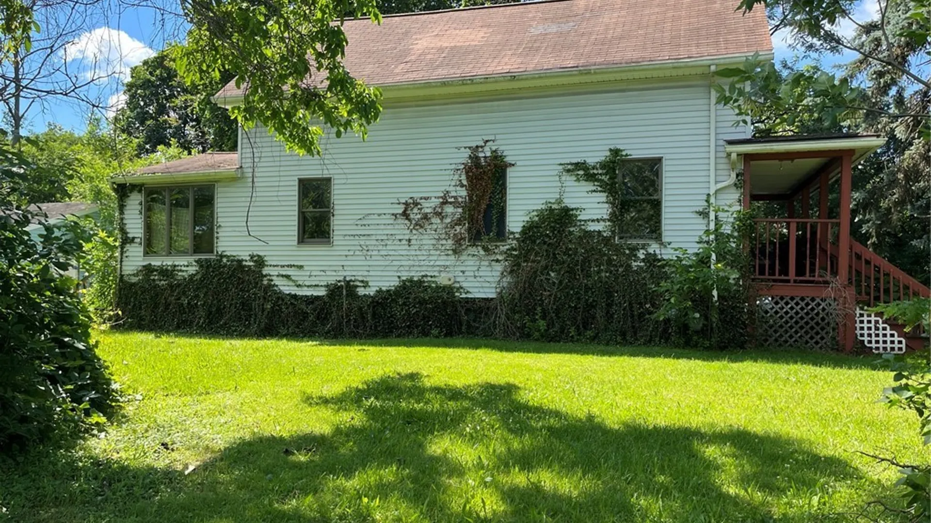 Property at 46 Evelyn Street, Gates, NY 14606 4