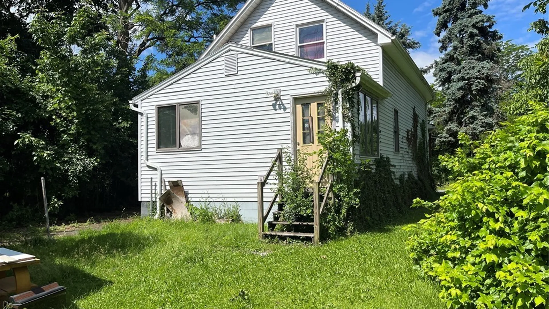 Property at 46 Evelyn Street, Gates, NY 14606 5