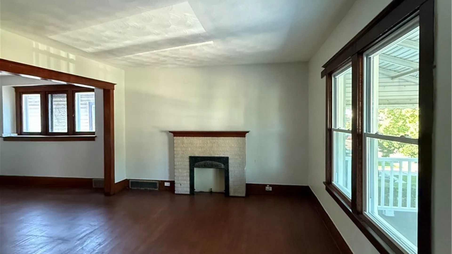 Property at 301 Crestwood Avenue, Buffalo, NY 14216 2