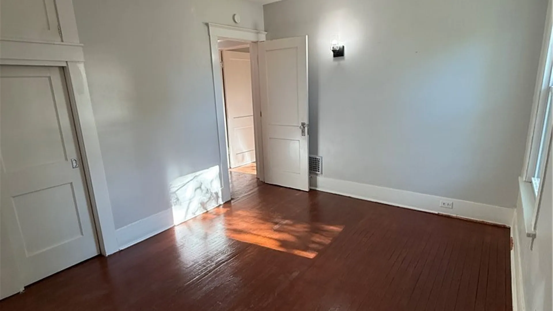 Property at 301 Crestwood Avenue, Buffalo, NY 14216 5