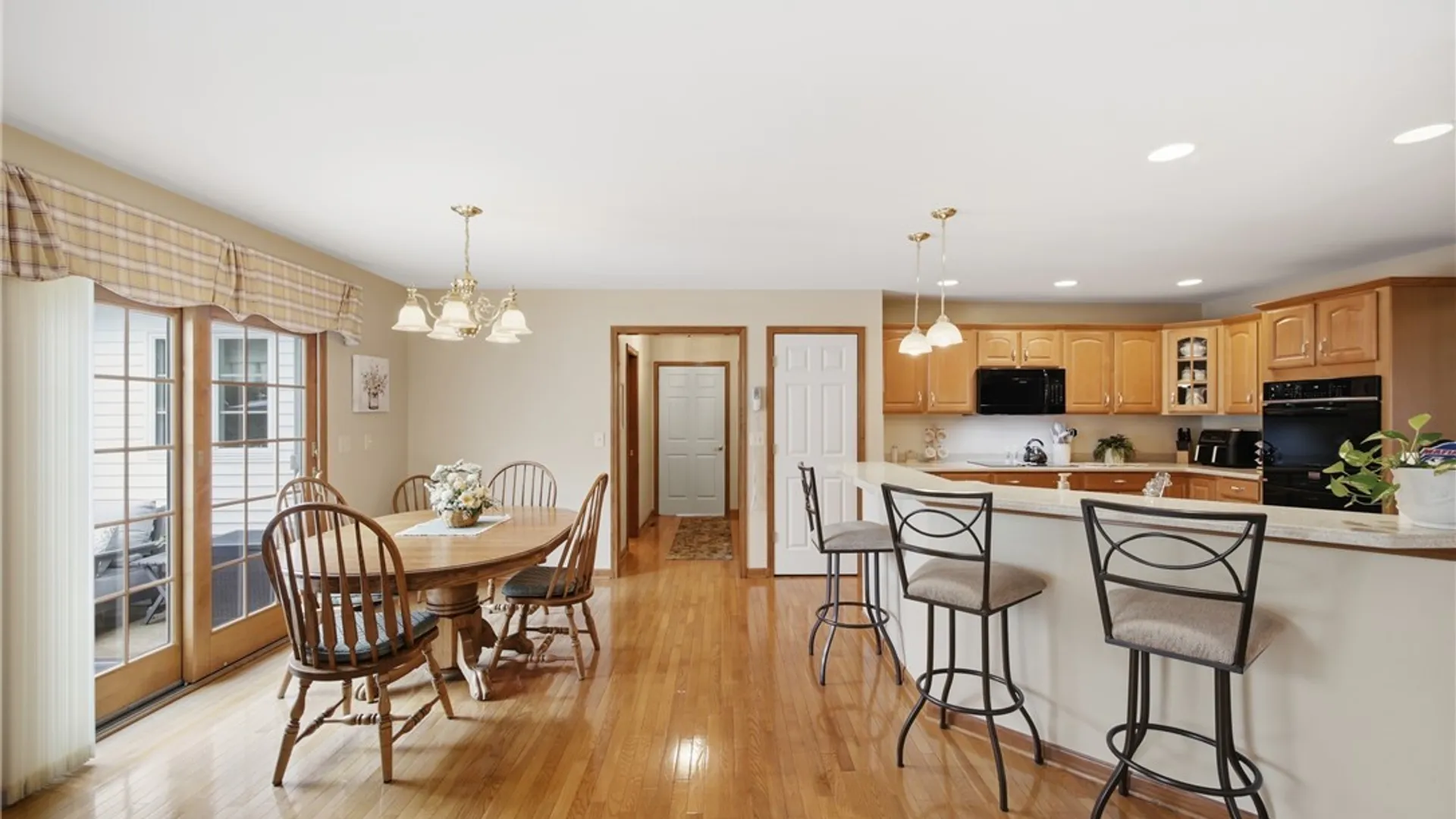 Property at 6981 Pintail Court, Wheatfield, NY 14120 12