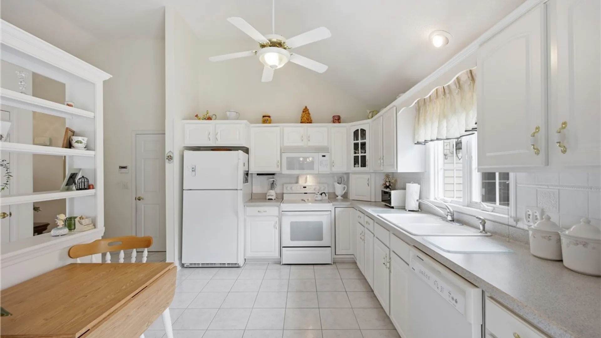 Property at 6981 Pintail Court, Wheatfield, NY 14120 23