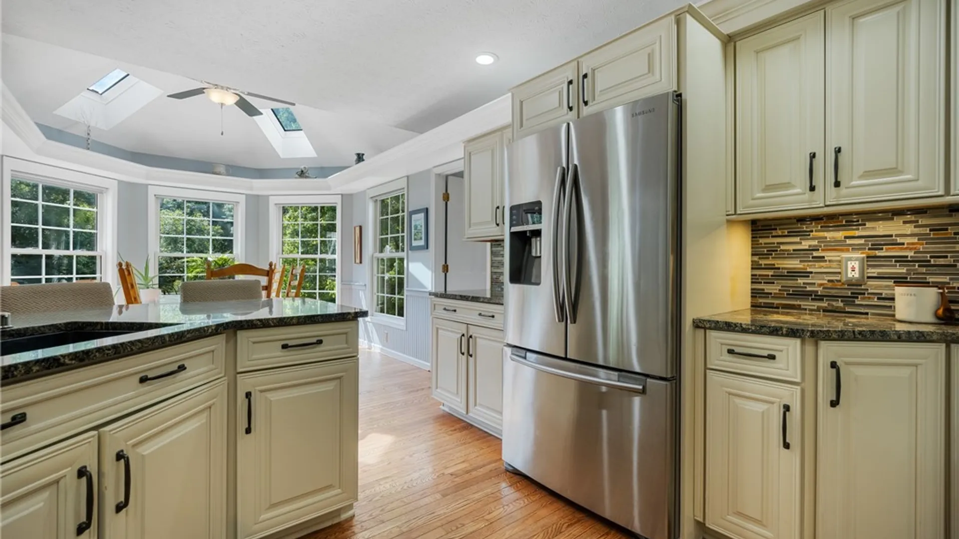 Property at 3 Brimfield Circle, Perinton, NY 14450 17