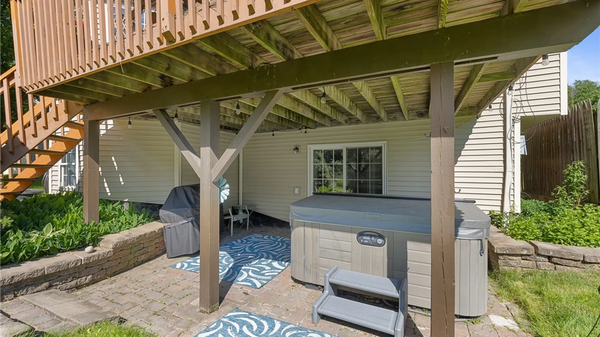 Property at 3 Brimfield Circle, Perinton, NY 14450 41