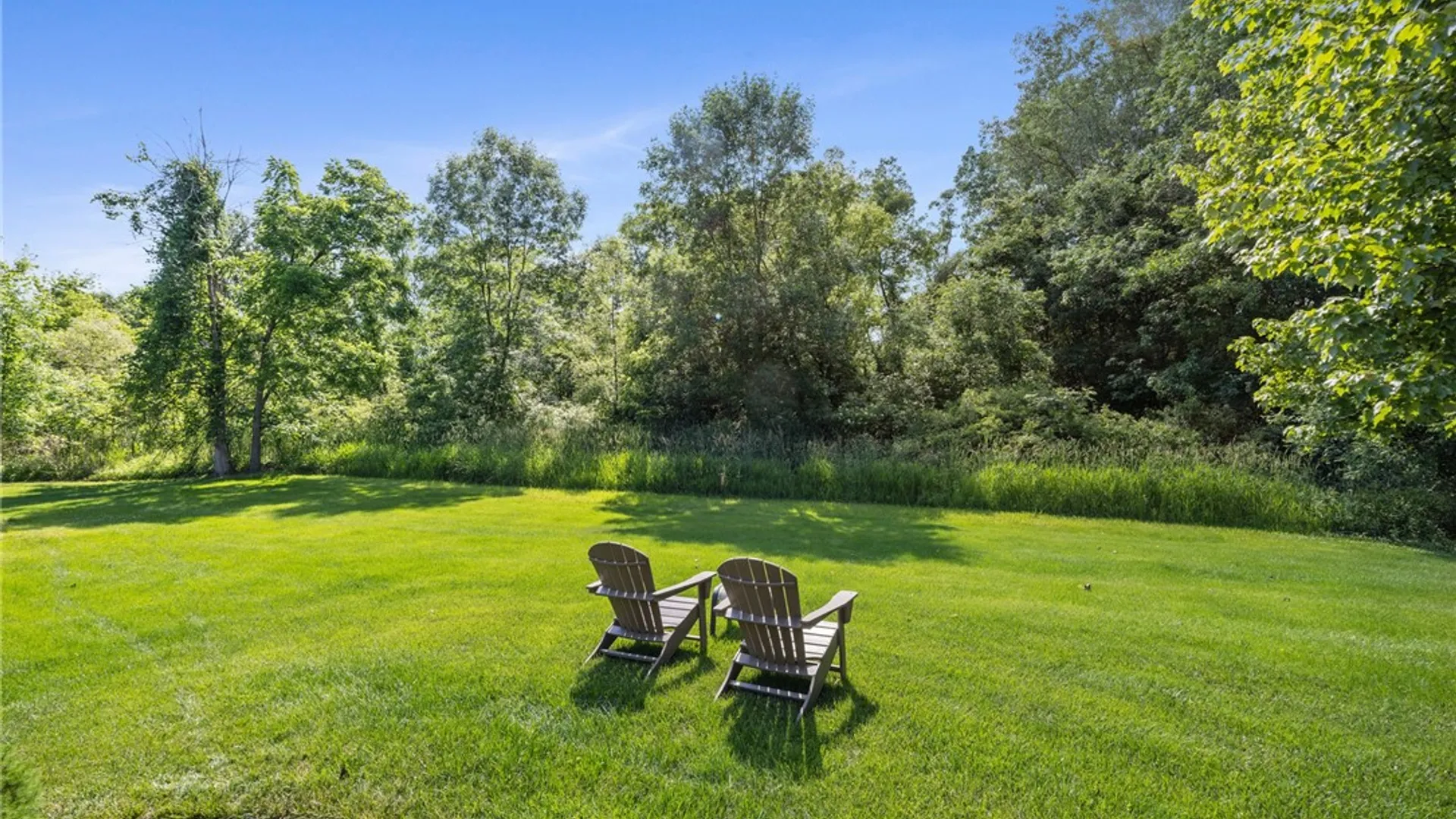 Property at 3 Brimfield Circle, Perinton, NY 14450 44