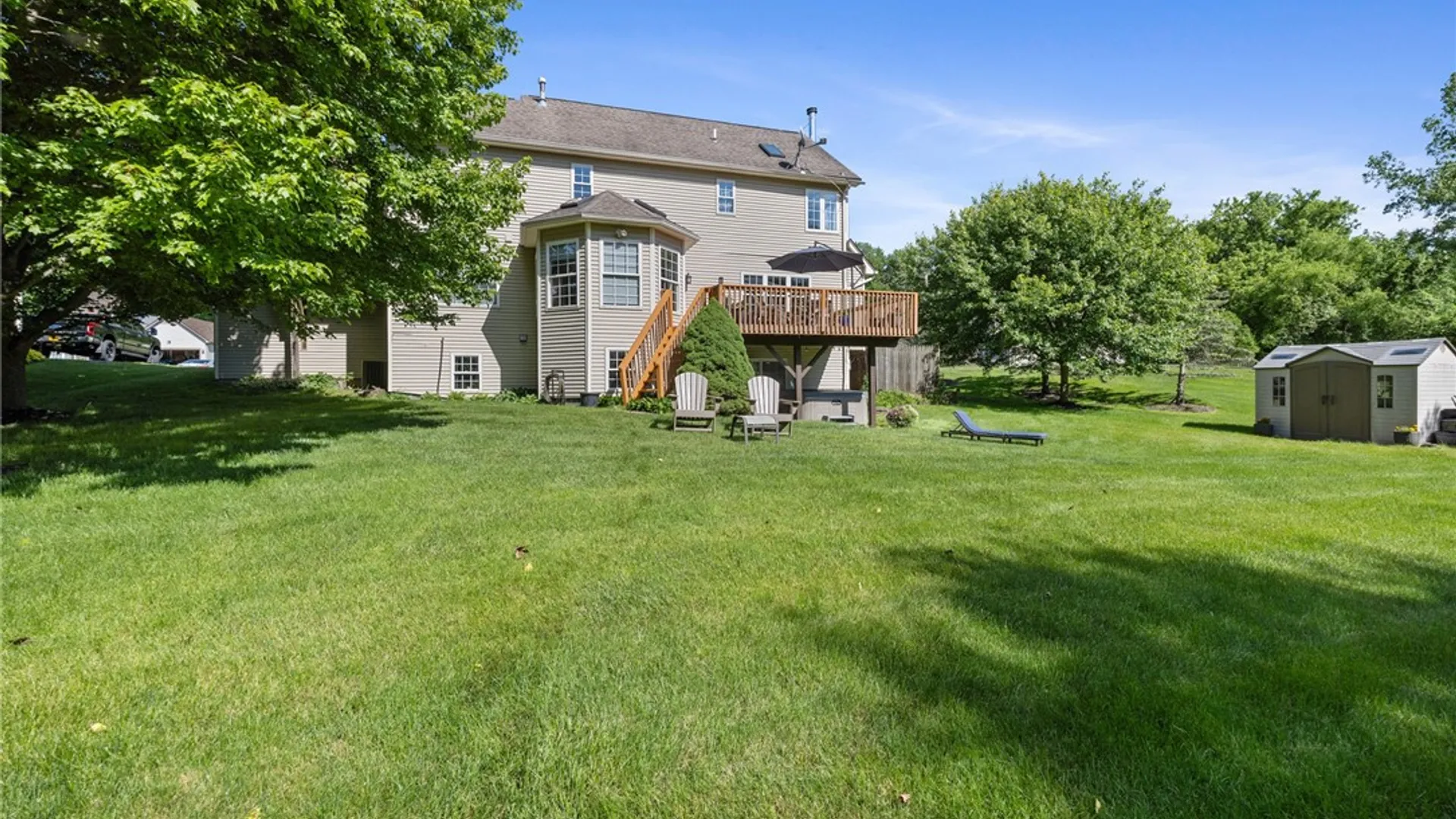 Property at 3 Brimfield Circle, Perinton, NY 14450 46