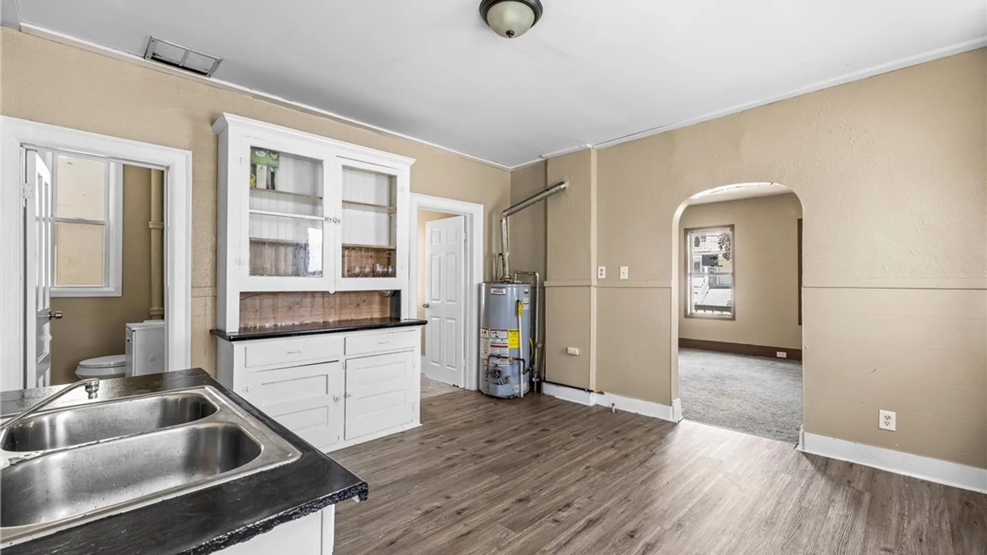Property at 98 Howell Street, Buffalo, NY 14207 10