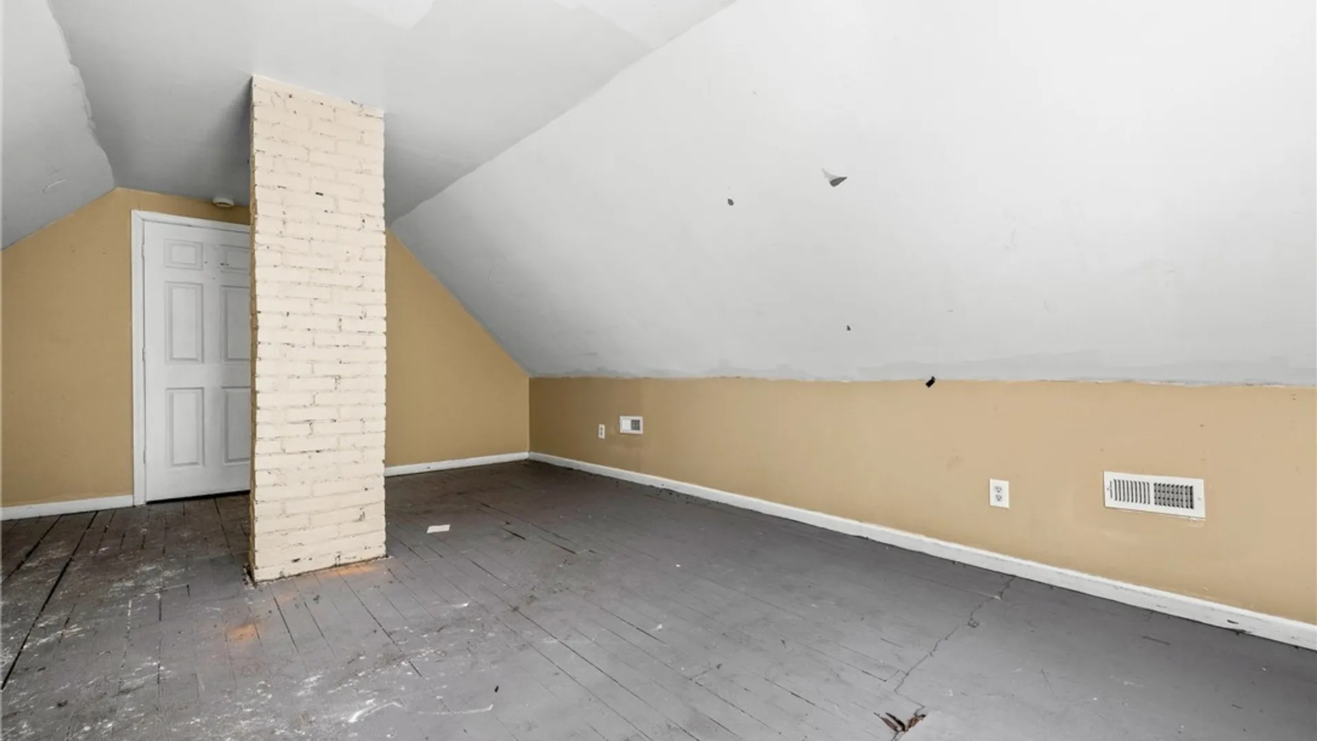 Property at 98 Howell Street, Buffalo, NY 14207 13