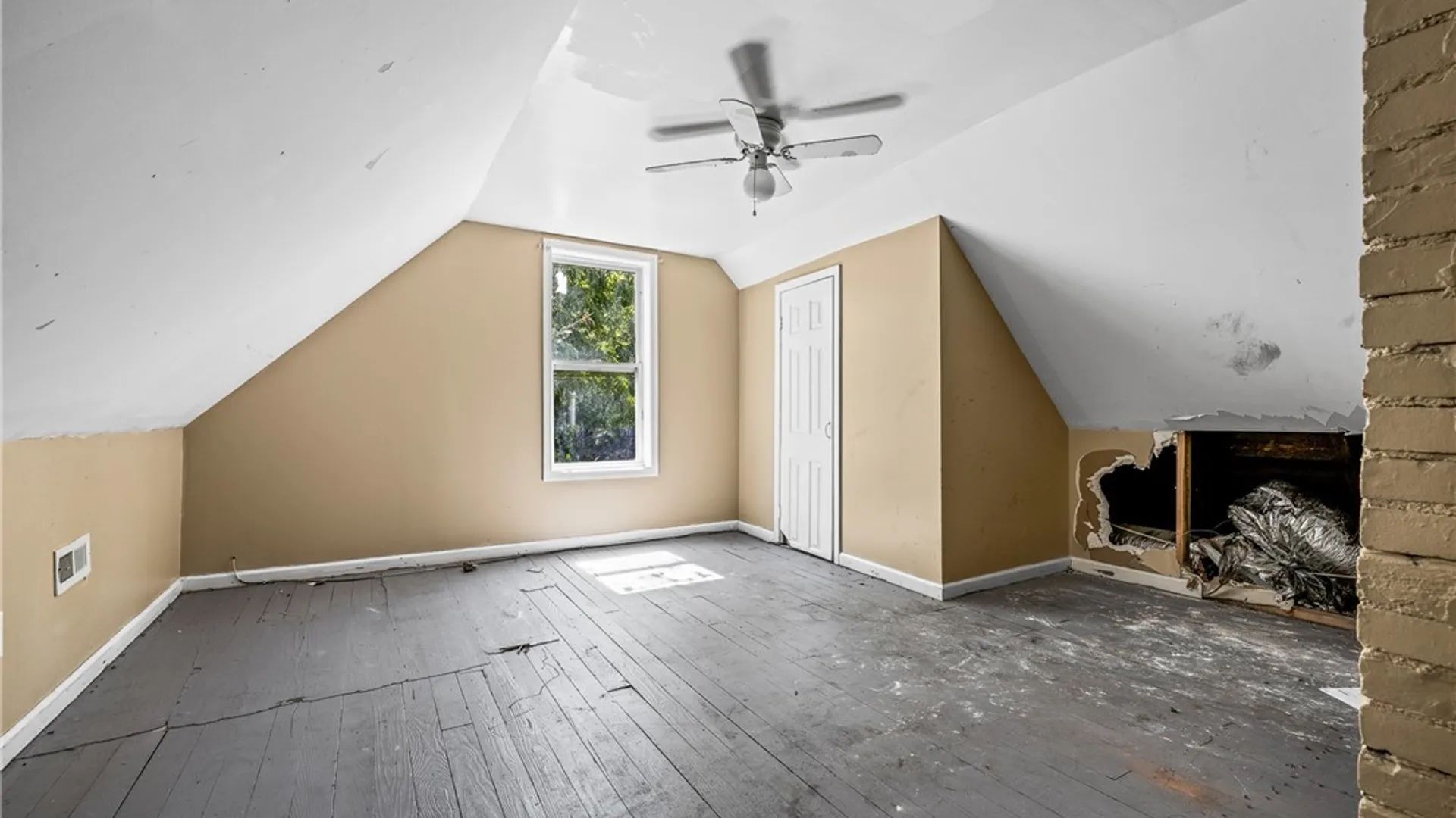 Property at 98 Howell Street, Buffalo, NY 14207 17
