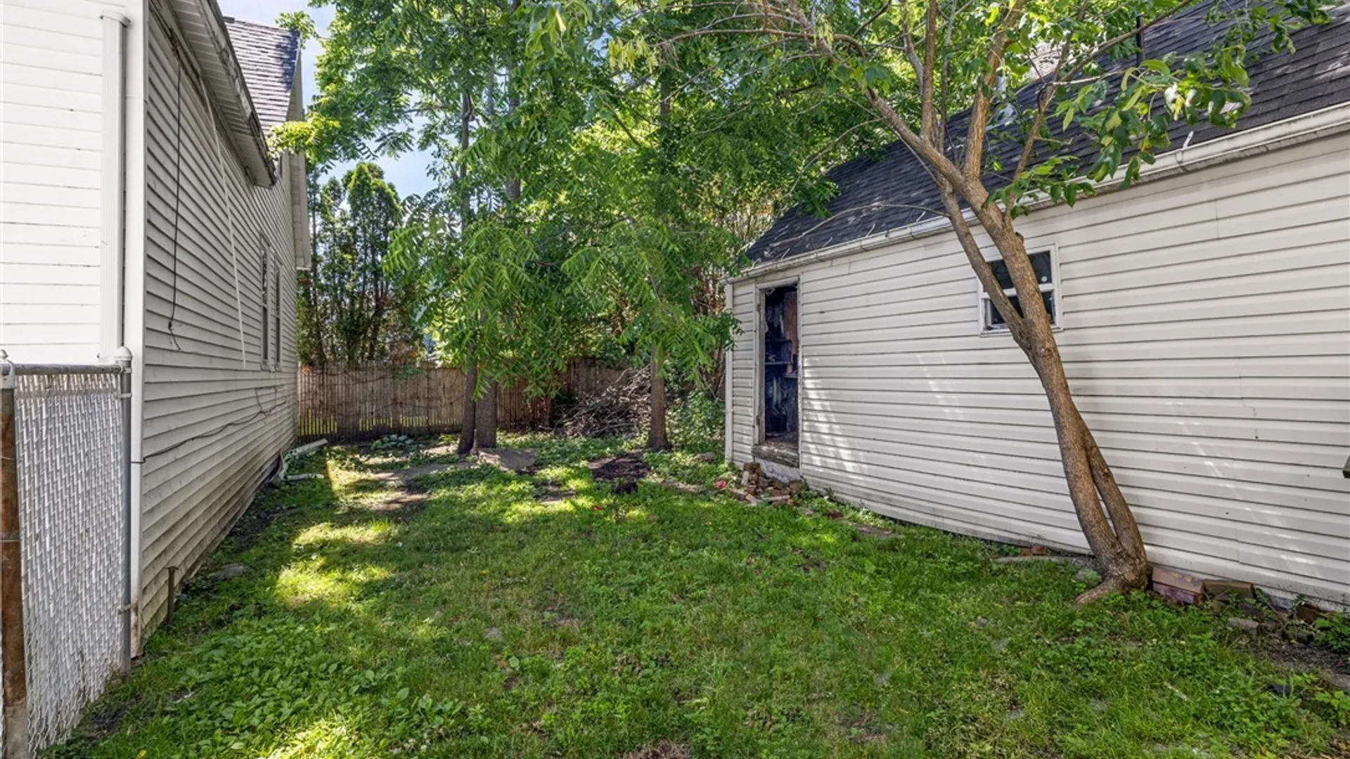 Property at 98 Howell Street, Buffalo, NY 14207 22
