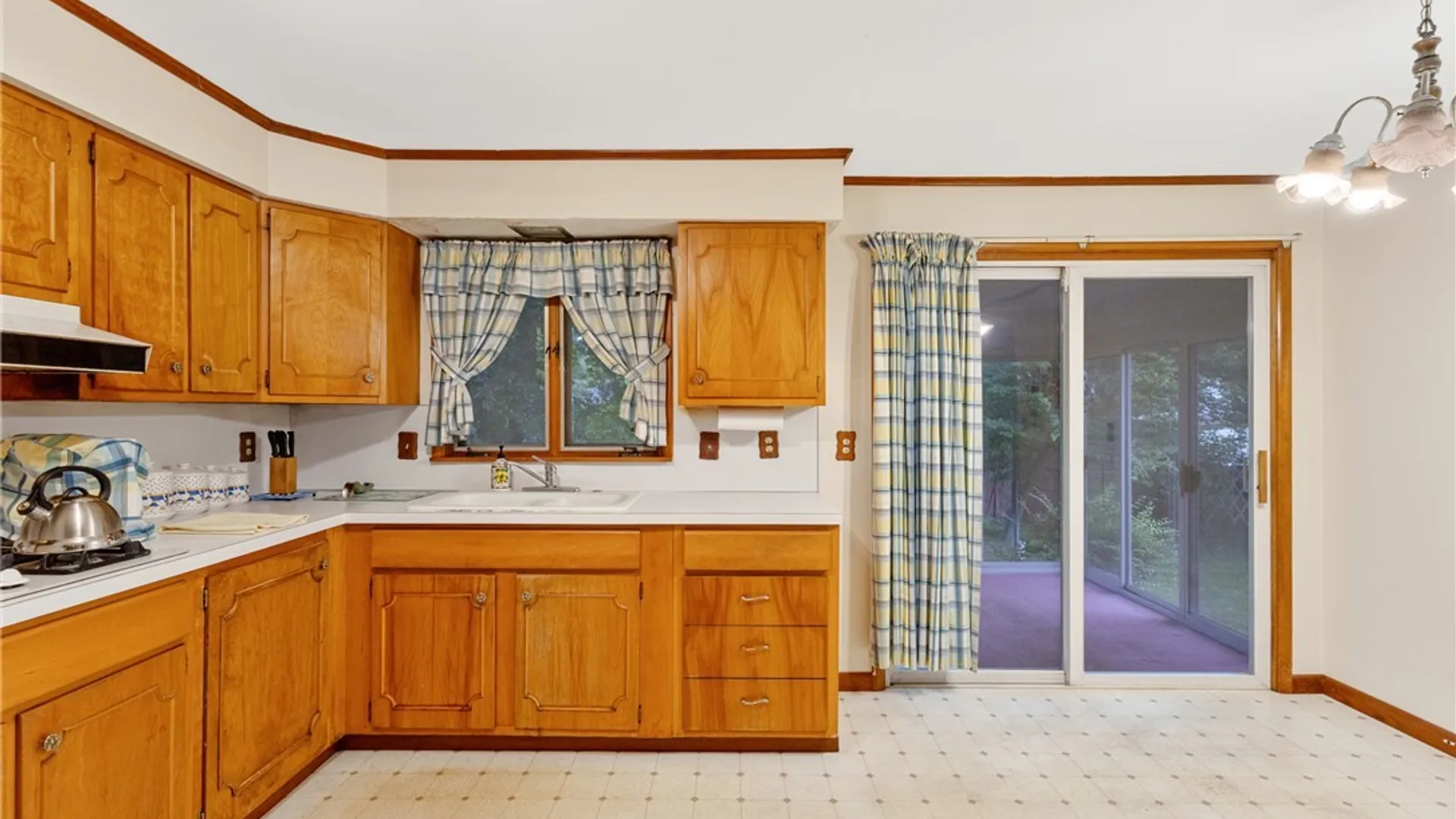 Property at 214 Colony Park Drive, Salina, NY 13088 17