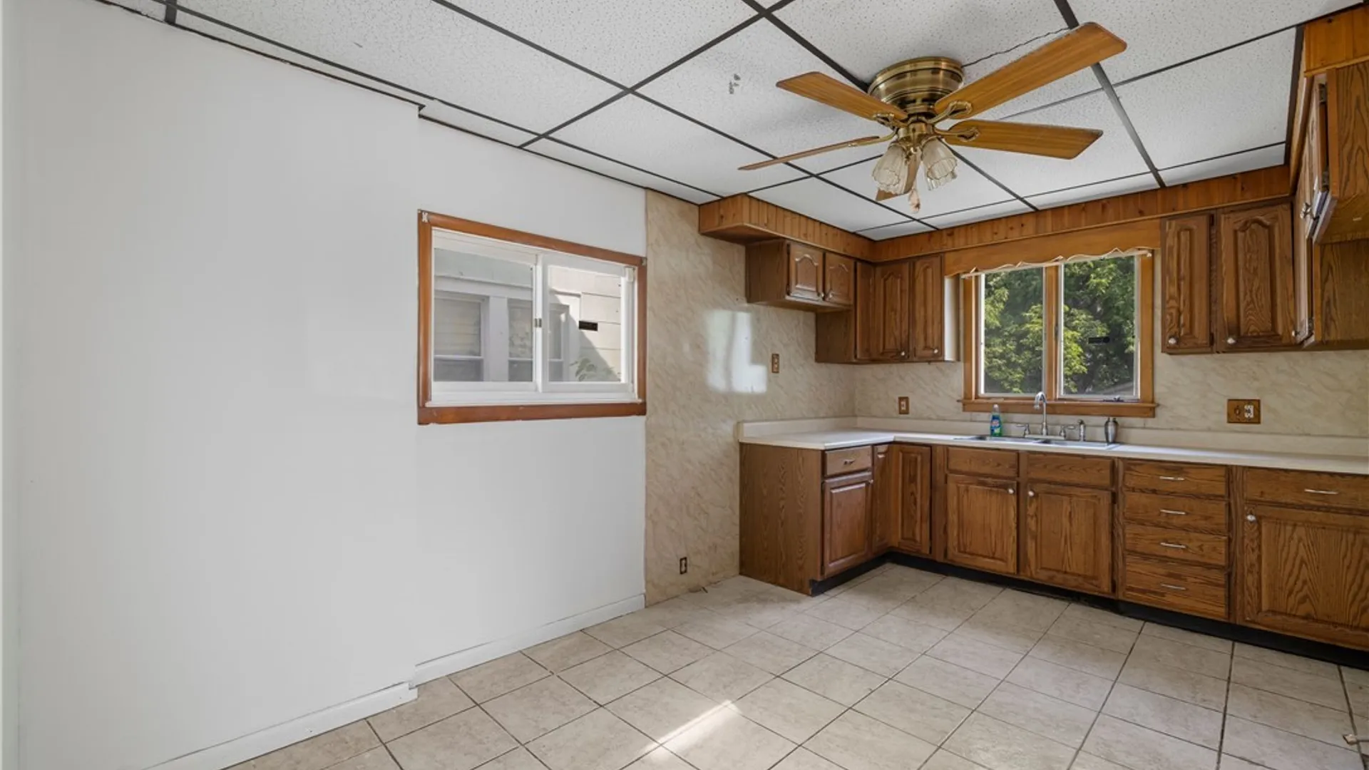 Property at 1847 Weston Avenue, Niagara Falls, NY 14305 14