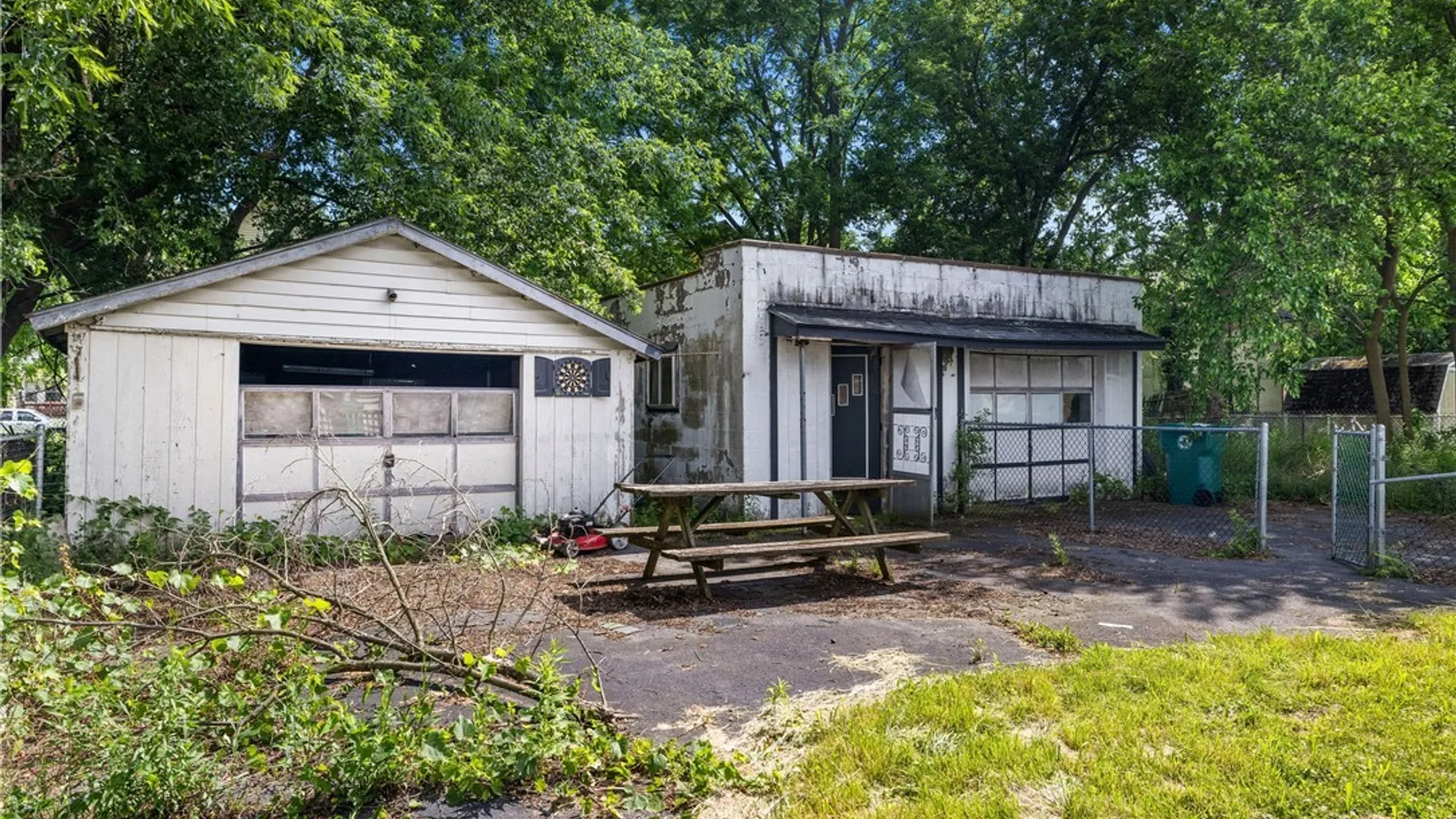 Property at 1847 Weston Avenue, Niagara Falls, NY 14305 6