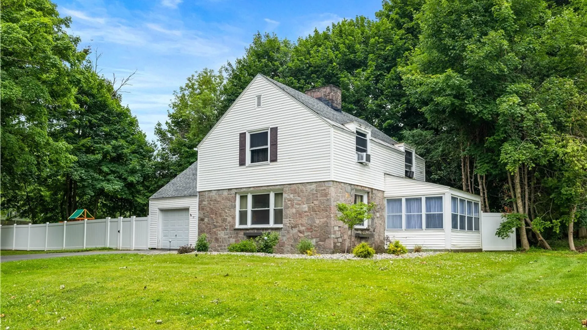 Property at 10 Bedford Drive, Whitestown, NY 13492 29