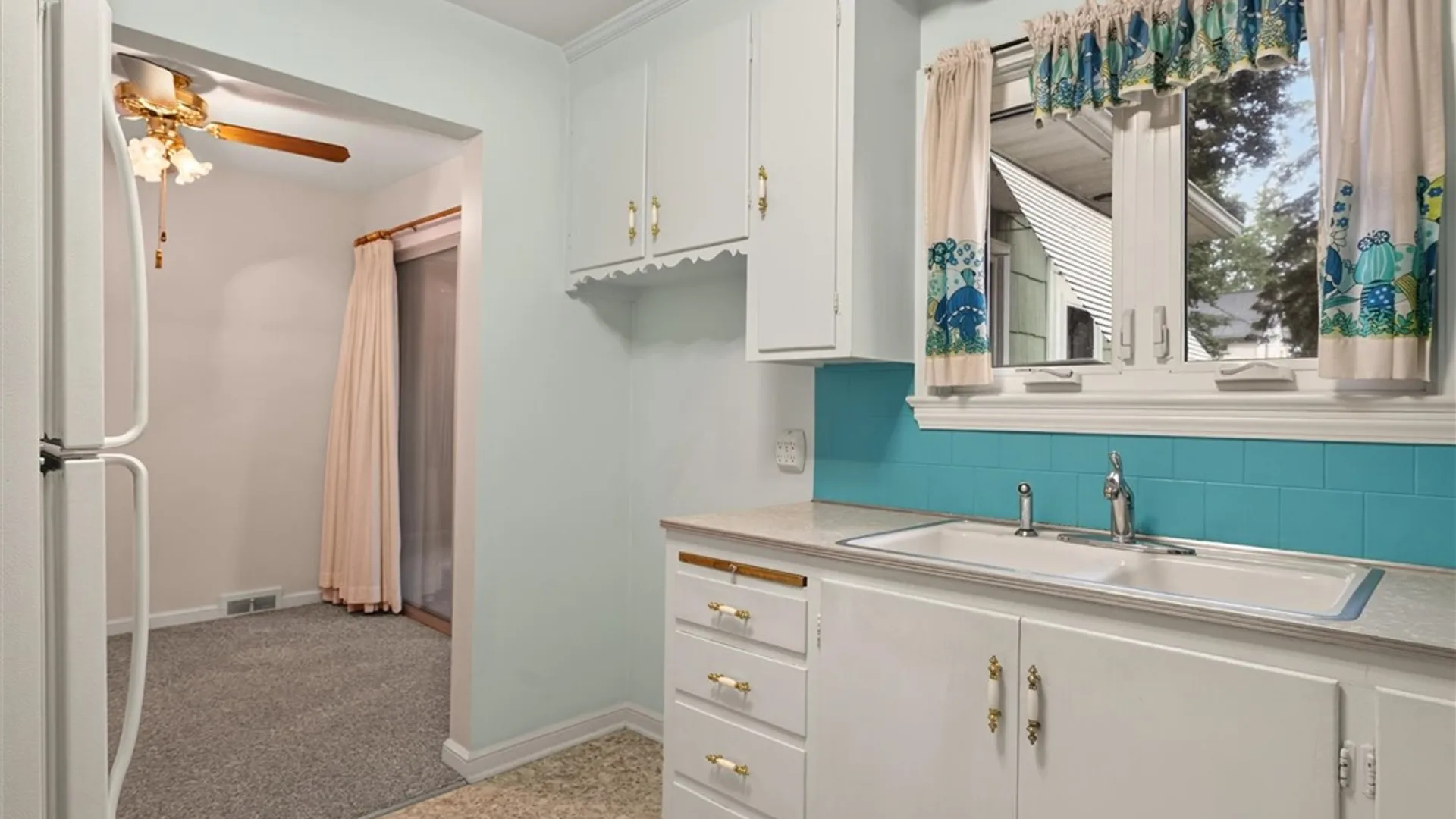 Property at 399 Westchester Avenue, Irondequoit, NY 14609 11