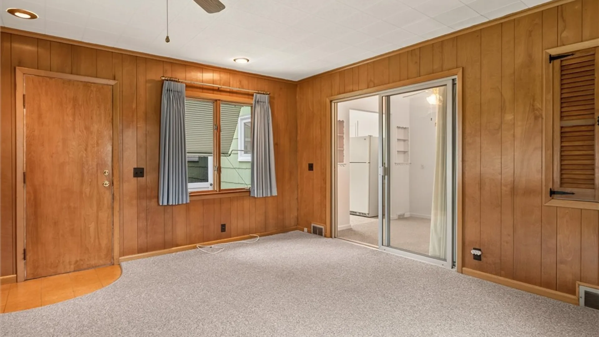 Property at 399 Westchester Avenue, Irondequoit, NY 14609 15