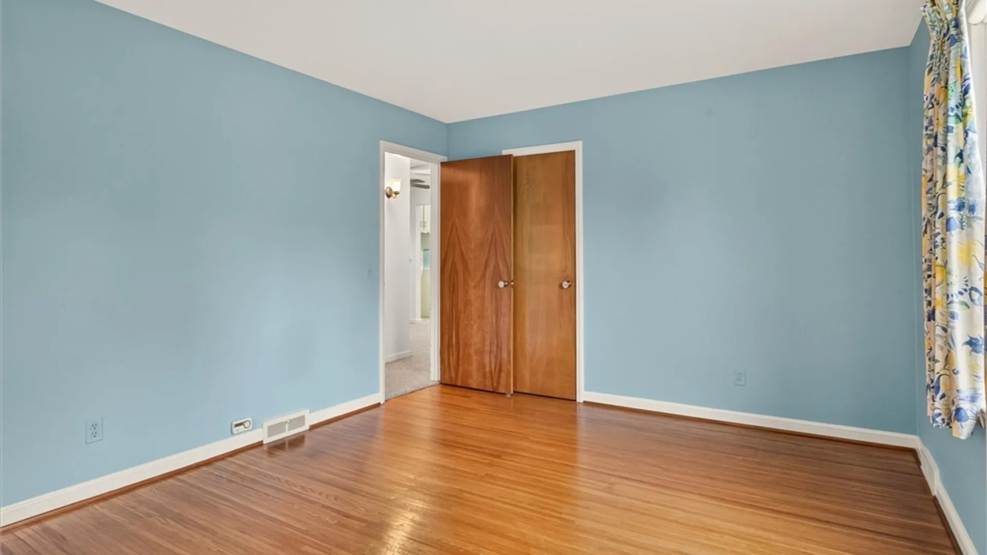 Property at 399 Westchester Avenue, Irondequoit, NY 14609 16