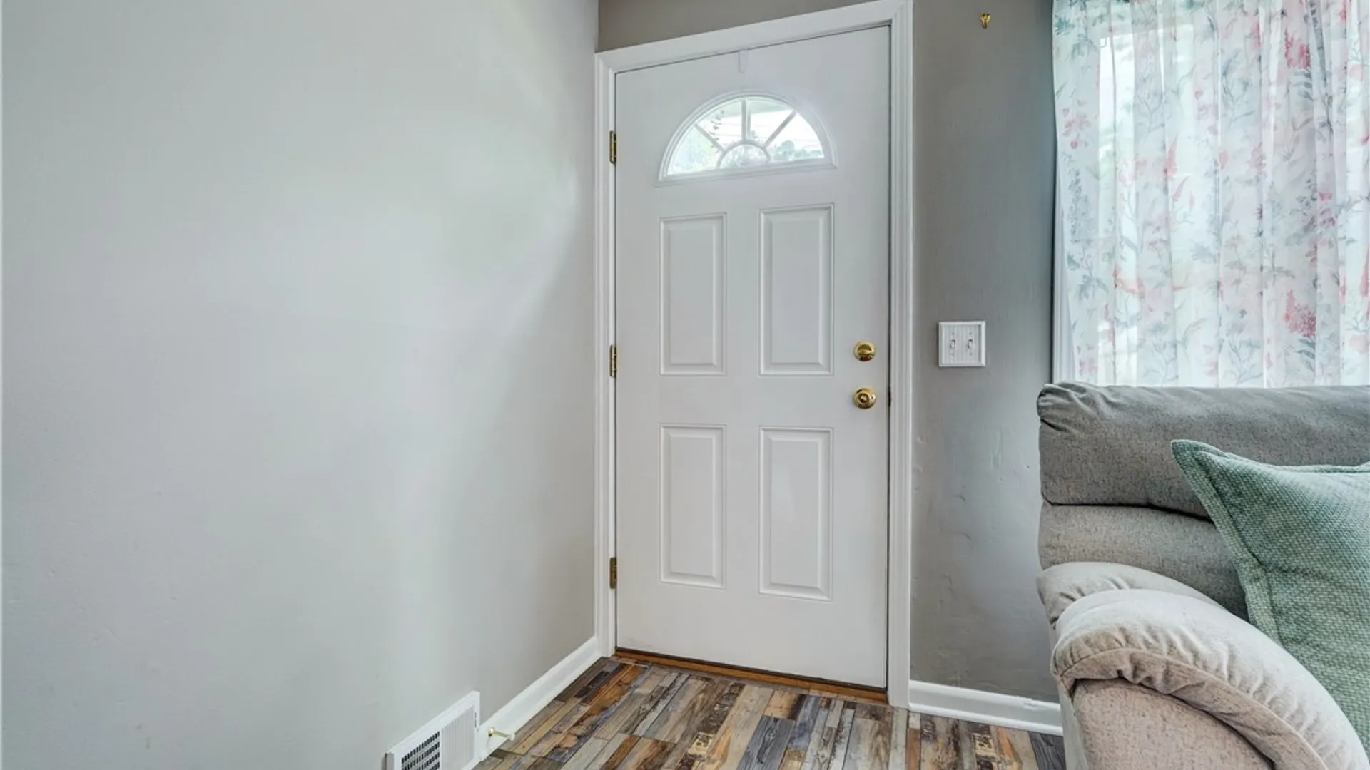 Property at 227 Hillcrest St, Rochester, NY 14609 2