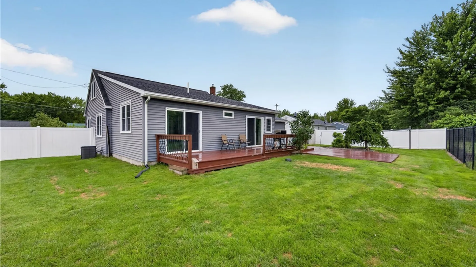 Property at 5571 Louis Avenue, Cicero, NY 13029 40