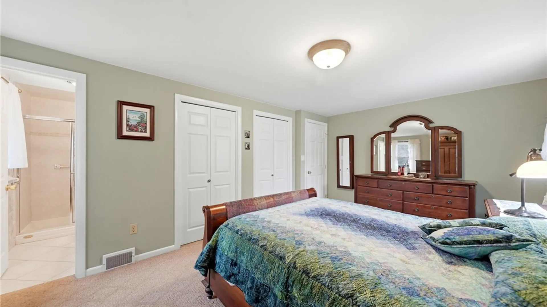 Property at 38 Sherburn Drive, Hamburg, NY 14075 18