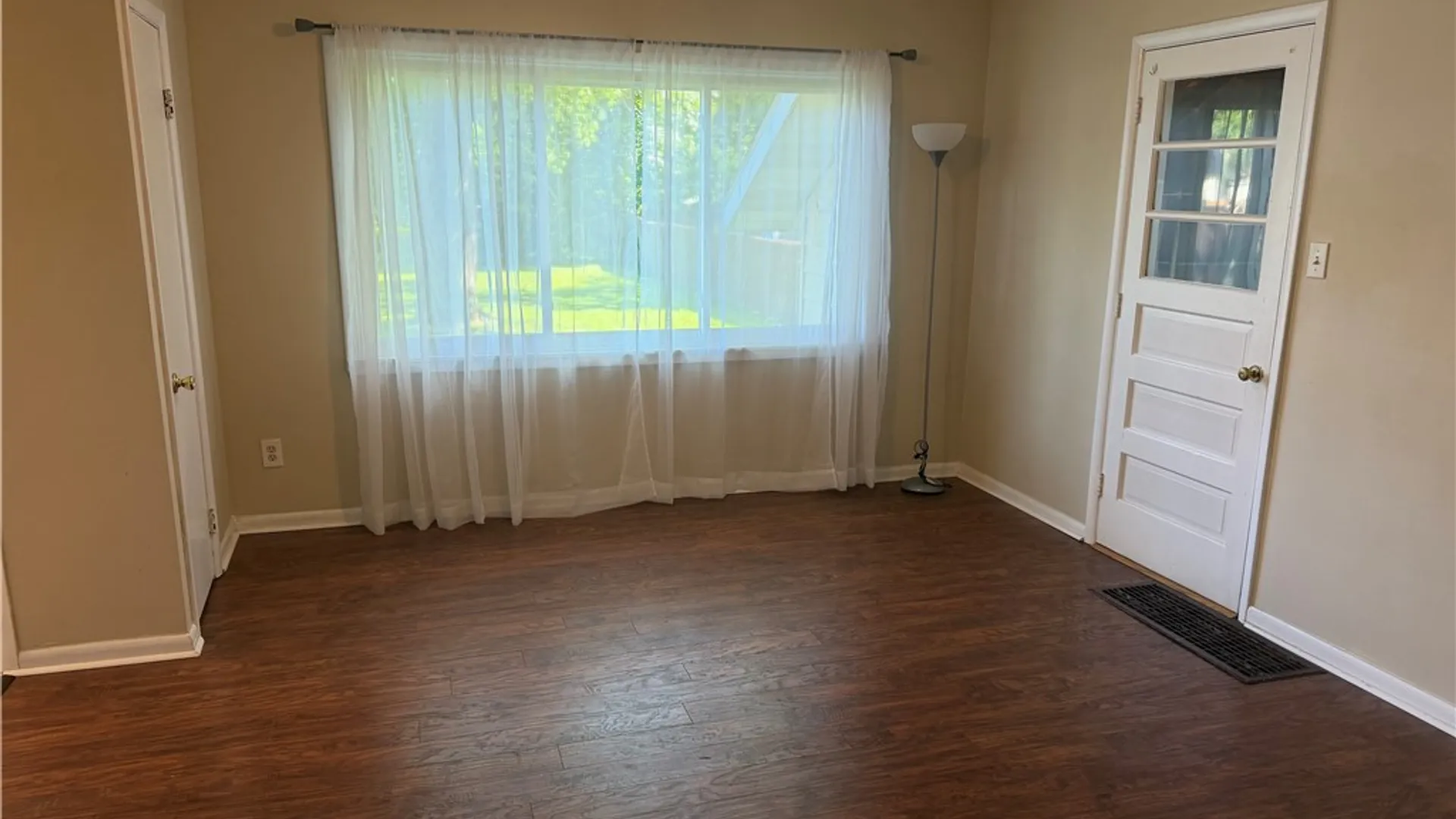 Property at 110 Campbell Road, Salina, NY 13211 14