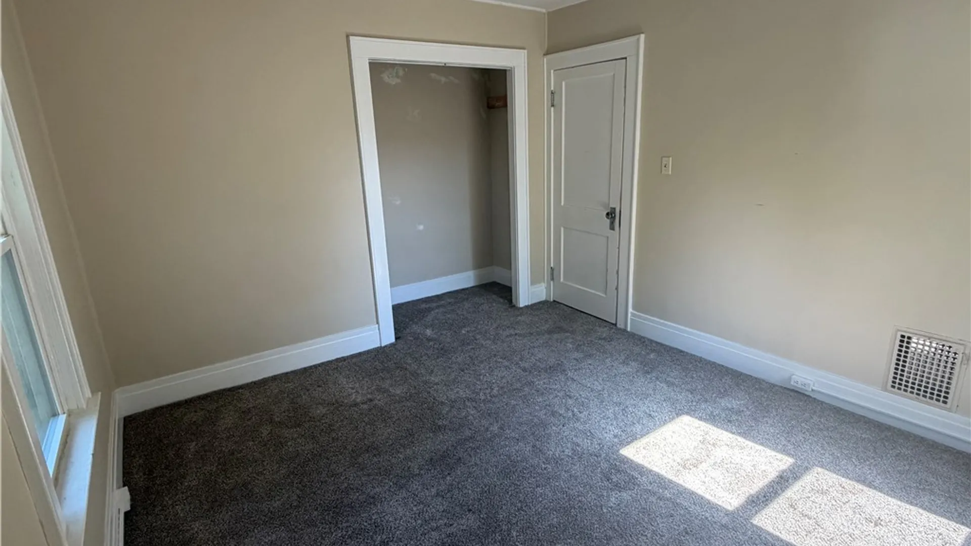 Property at 110 Campbell Road, Salina, NY 13211 18