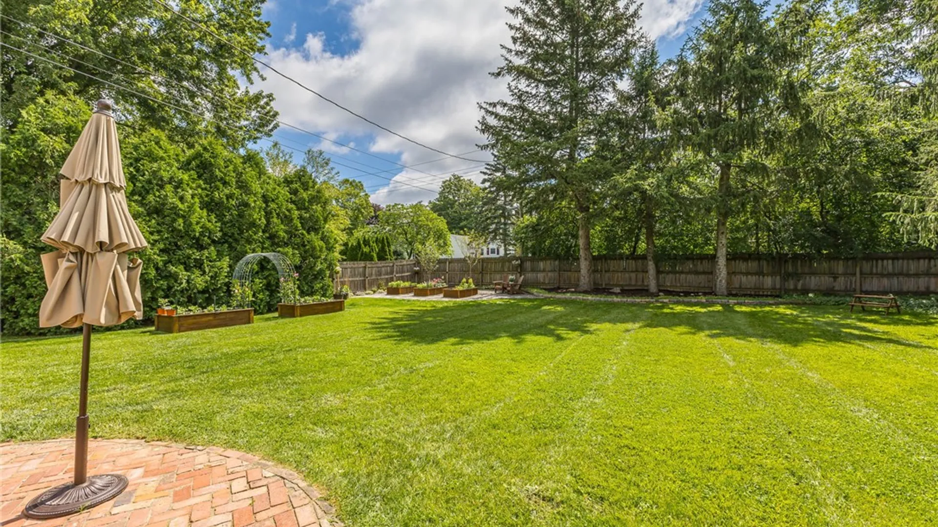 Property at 66 Hunters Lane, Brighton, NY 14618 42