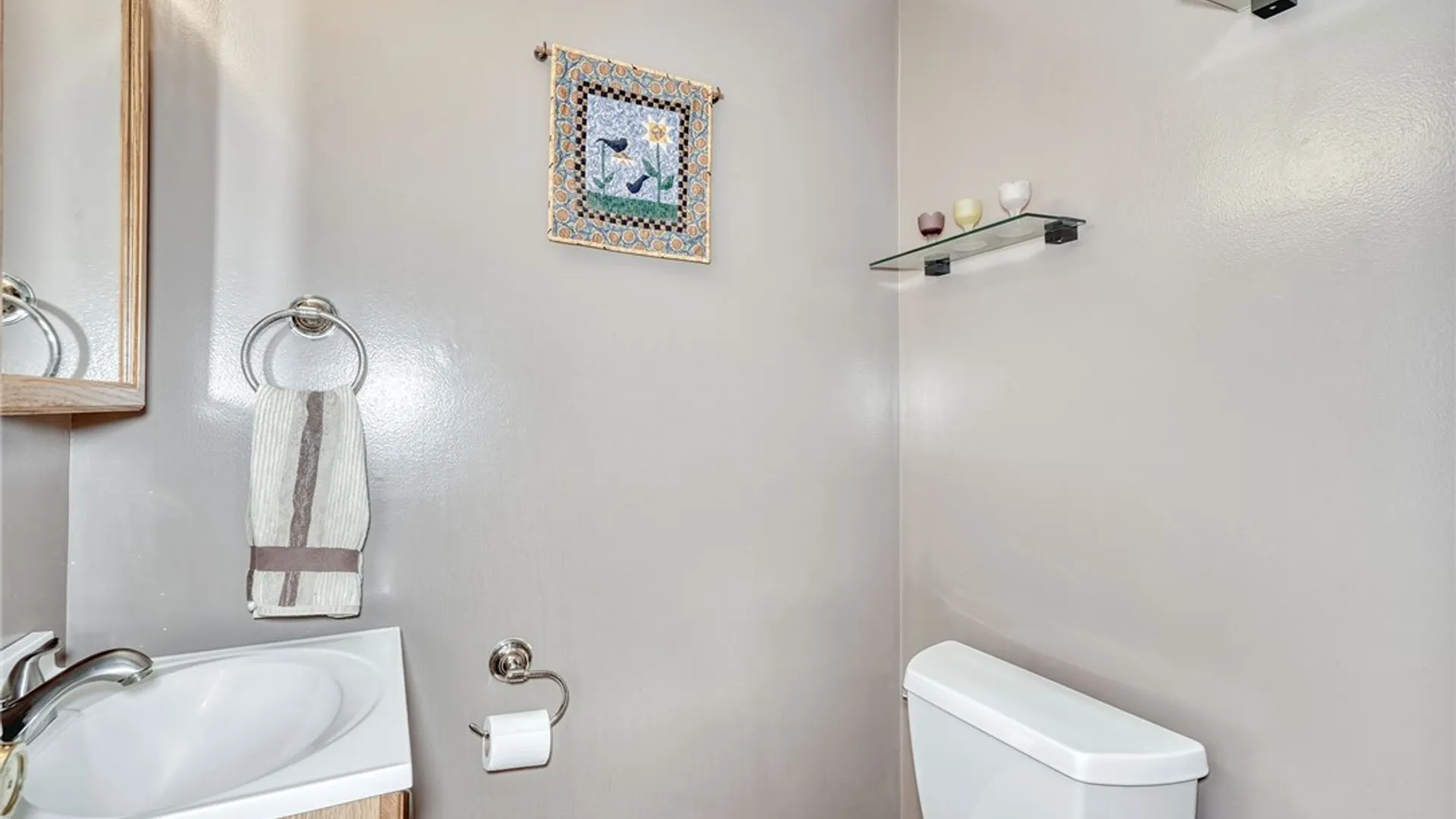Property at 16 Red Barn Cir Circle, Perinton, NY 14534 20