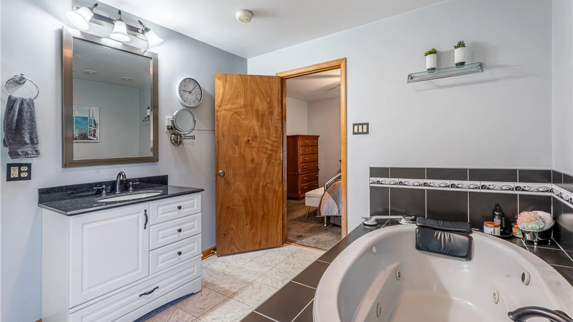 Property at 820 93rd Street, Niagara Falls, NY 14304 12