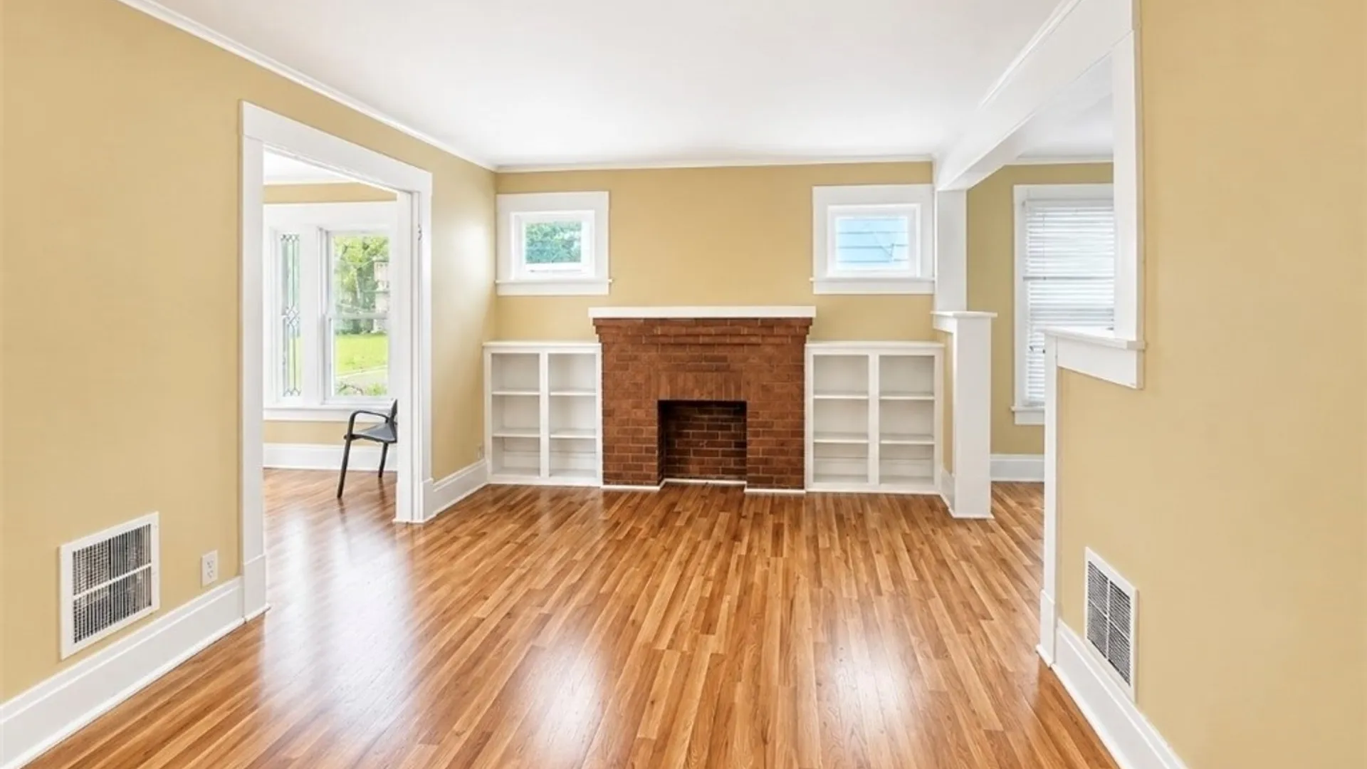 Property at 328 Jewett Avenue, Buffalo, NY 14214 3