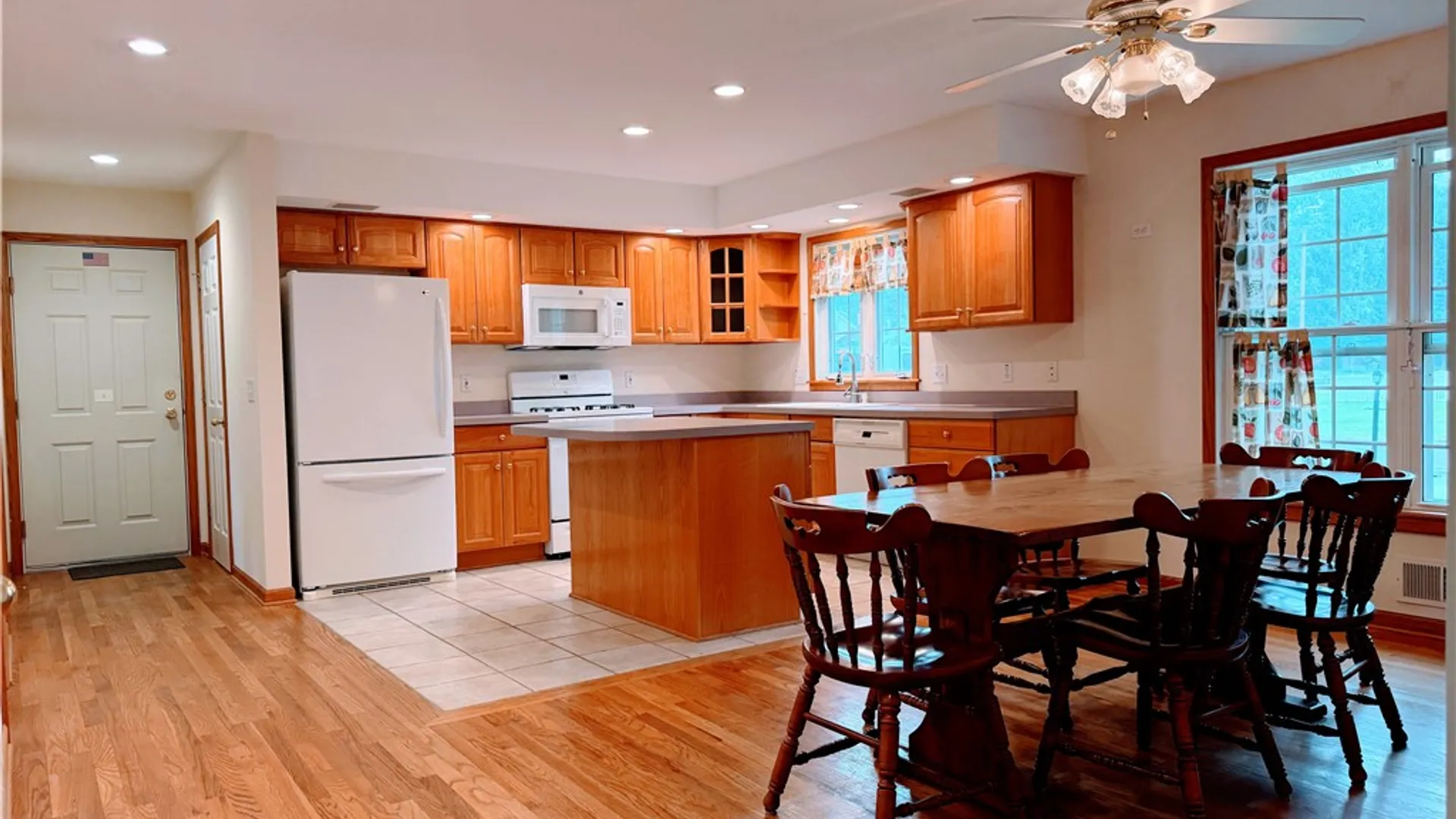 Property at 598 Paul Rd, Chili, NY 14624 10