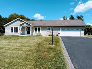 Property at 598 Paul Rd, Chili, NY 14624