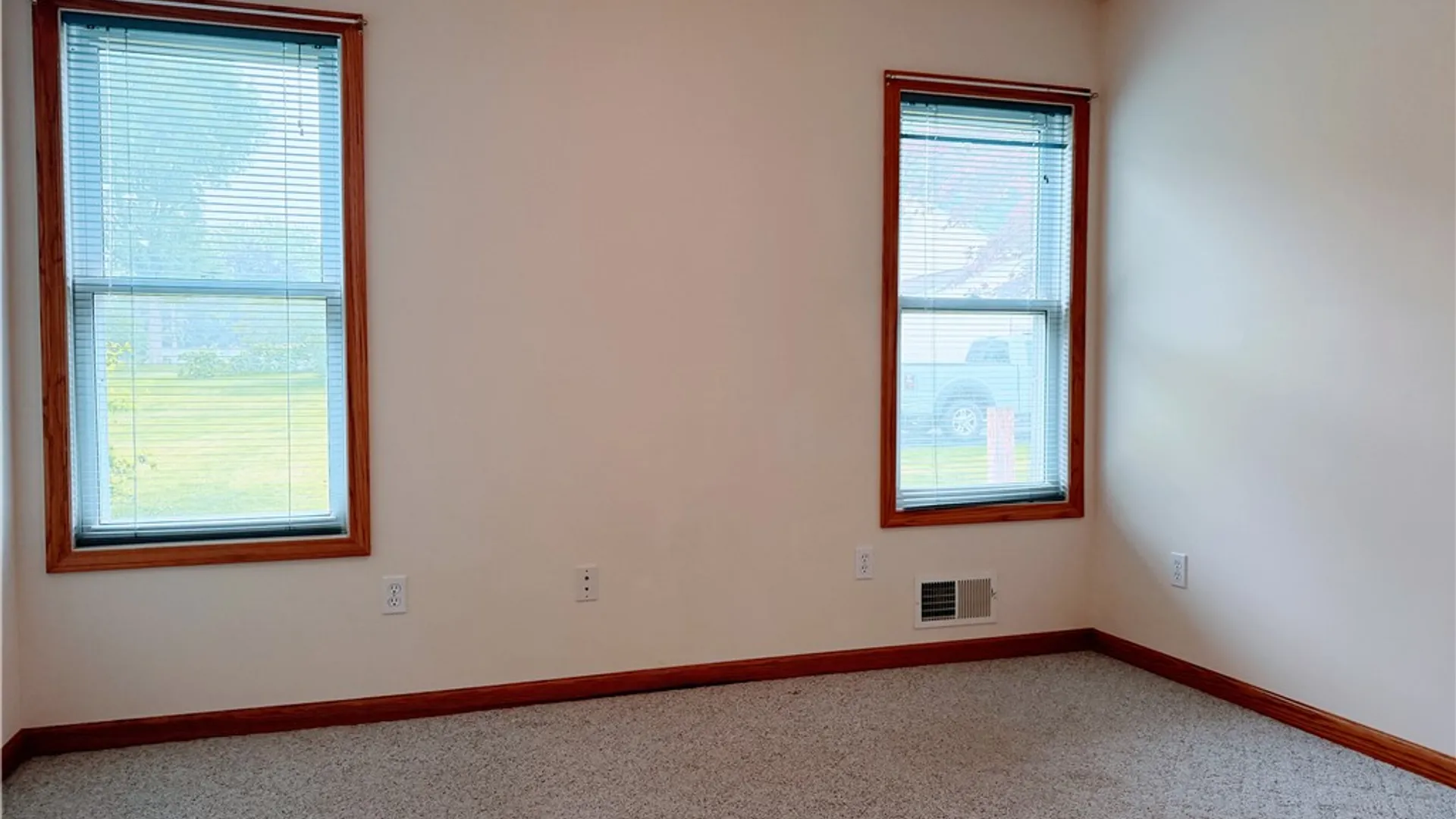 Property at 598 Paul Rd, Chili, NY 14624 20