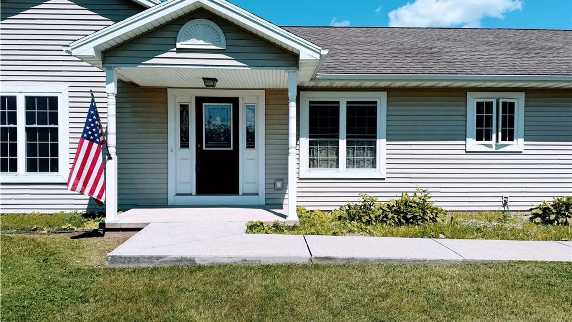 Property at 598 Paul Rd, Chili, NY 14624 4