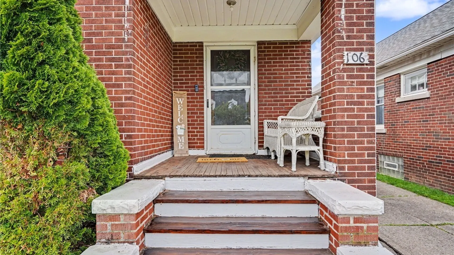 Property at 106 Palm Street, Lackawanna, NY 14218 4