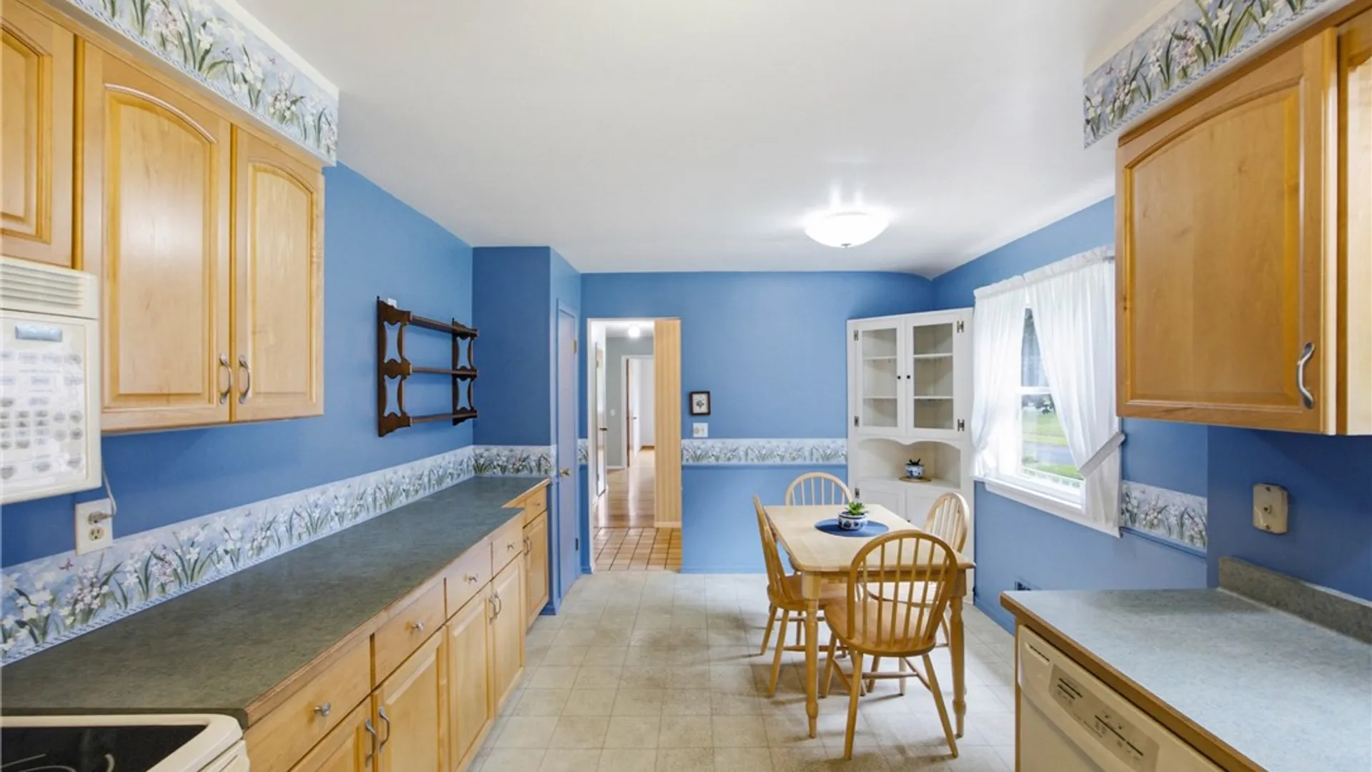 Property at 435 Whipple Lane, Irondequoit, NY 14622 27