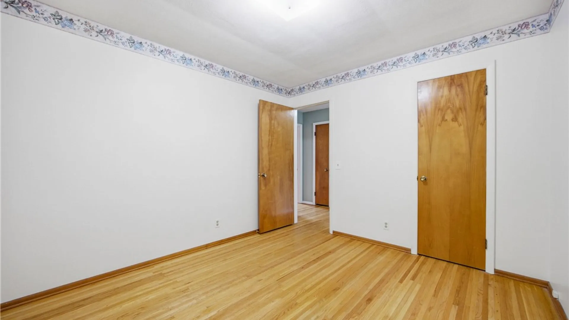 Property at 435 Whipple Lane, Irondequoit, NY 14622 36