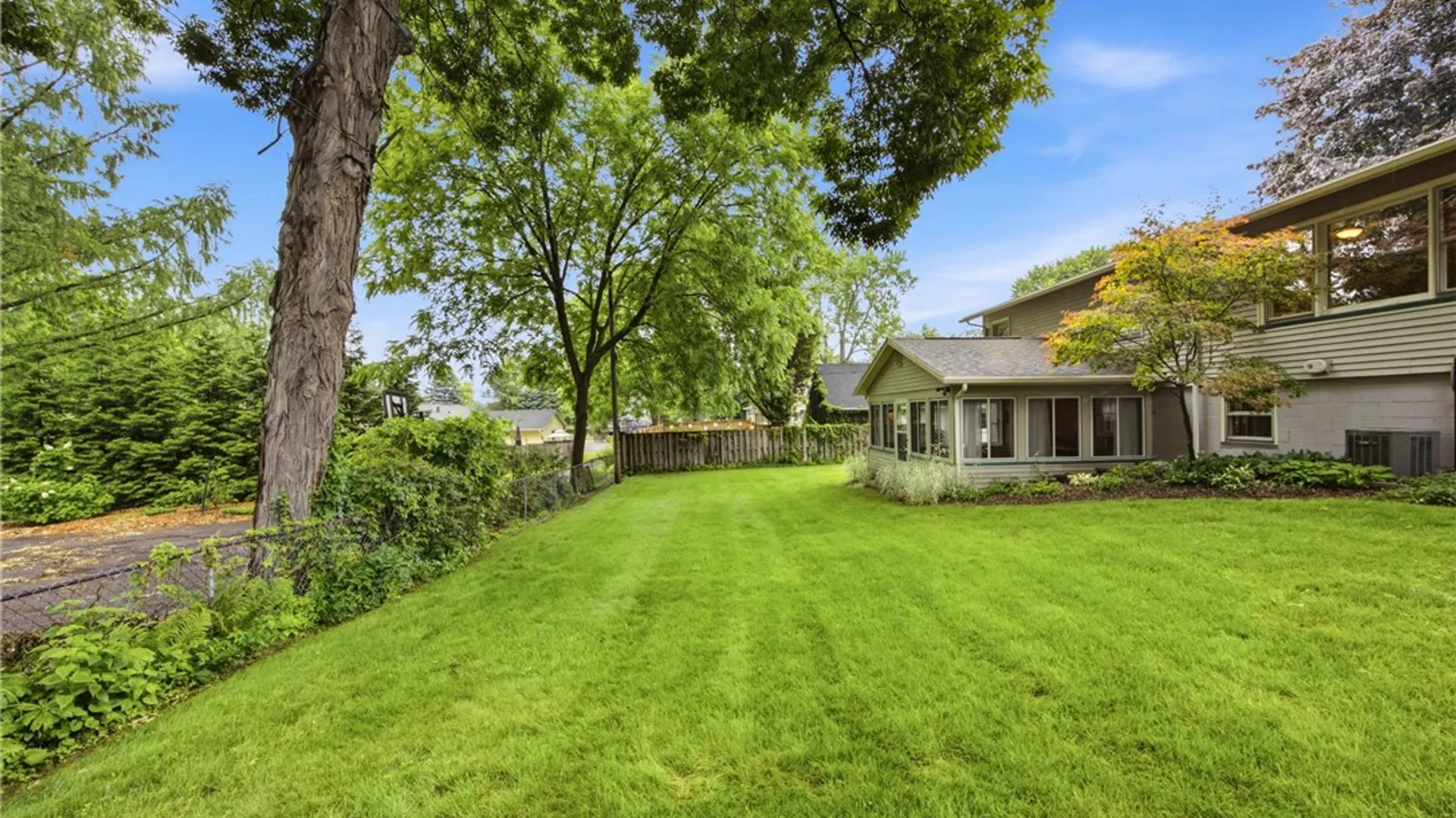 Property at 435 Whipple Lane, Irondequoit, NY 14622 40
