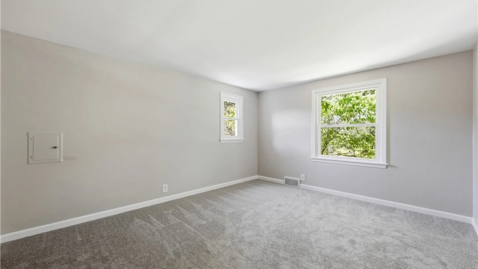 Property at 3605 Bonnie Lane, Hamburg, NY 14075 31