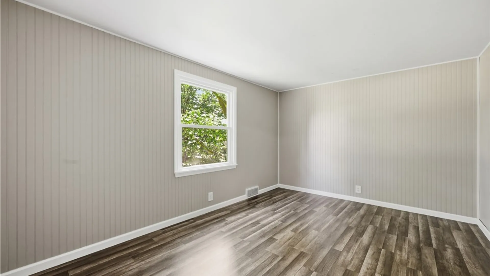 Property at 3605 Bonnie Lane, Hamburg, NY 14075 34