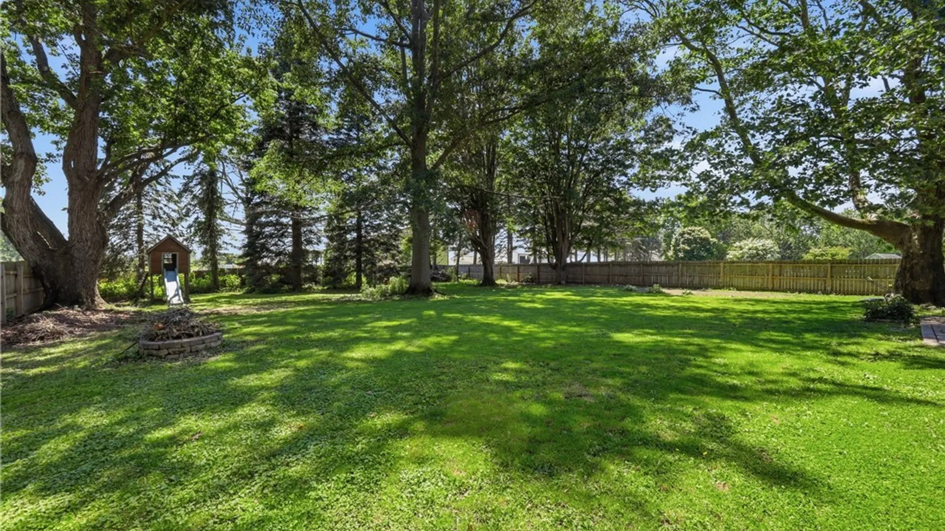 Property at 3605 Bonnie Lane, Hamburg, NY 14075 41